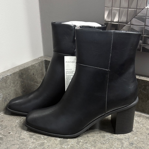 Black Leather Ankle Boots - Picture 5 of 13